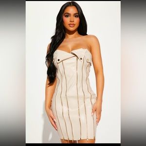 Brand new strapless ivory dress with zipper details